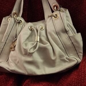 Michael Kors White Shoulder Bag with Gold Details